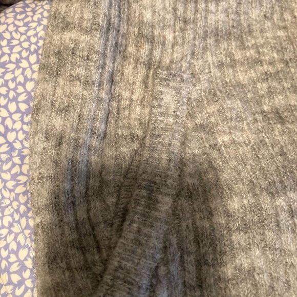 Adorable 🥰 szXS grey zip cardigan - Picture 9 of 9